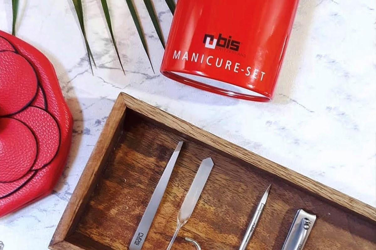 The SWISS BOX: manicure set with 4 items