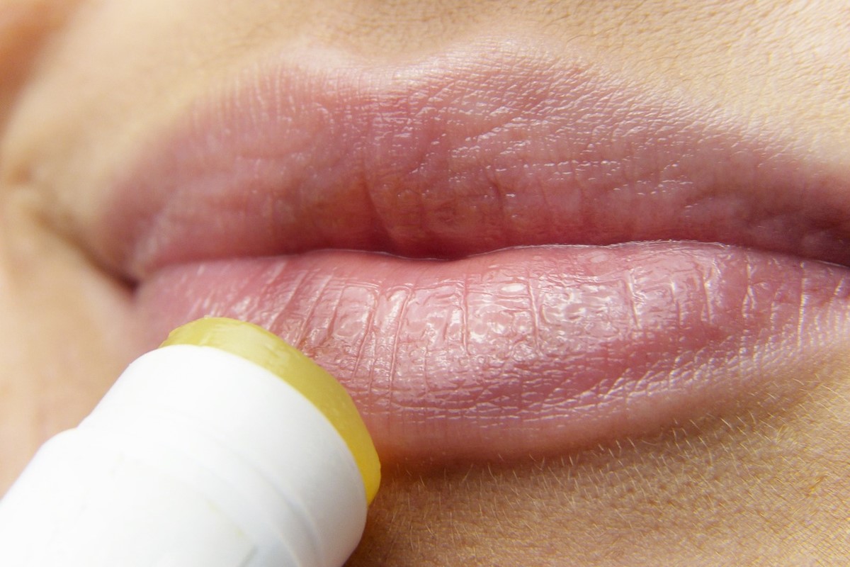 Why is lip care with sun protection factor a must in summer?